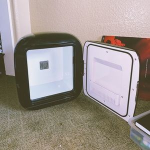Mini Beauty Refrigerator